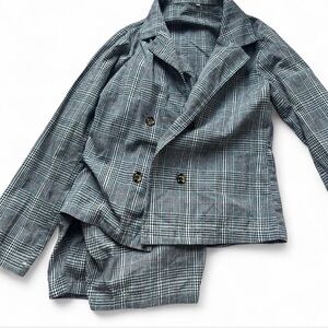 [SOLD] 🐾 3 for $20 🐾 Shein Plaid Double-Breasted Blazer with Shorts